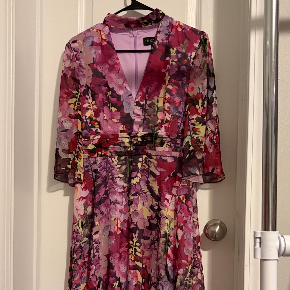 LAUNDRY by Shelli Segal Pink Floral V-Neck Fit-and-Flare Dress